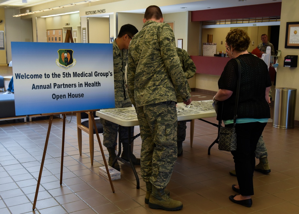 5th MDG hosts open house