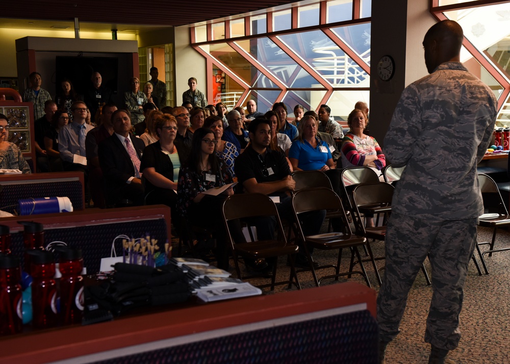 5th MDG hosts open house