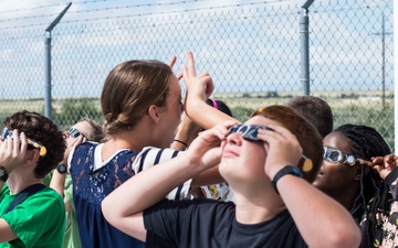 Eclipse of the heart: Holloman Airmen reach for the stars