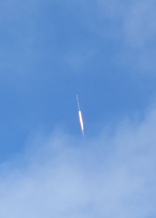 FALCON 9 LAUNCHES FROM VANDENBERG