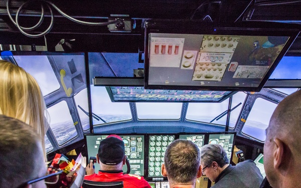 Kansas City Chiefs visit with Missouri Guardsmen