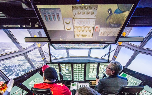 Kansas City Chiefs visit with Missouri Guardsmen