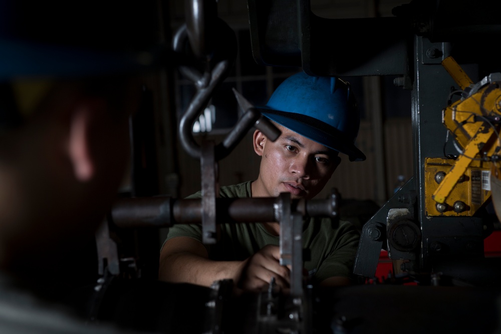 Philippine &amp; U.S. Air Forces Learning Together