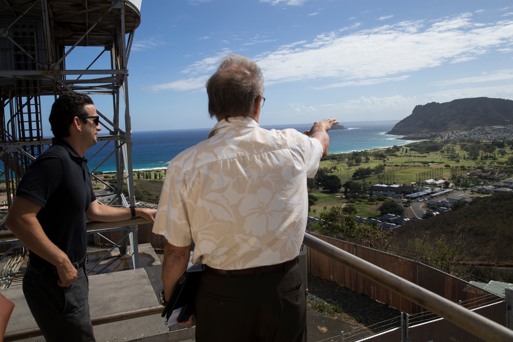 Senator Schatz Visits Marine Corps Base Hawaii