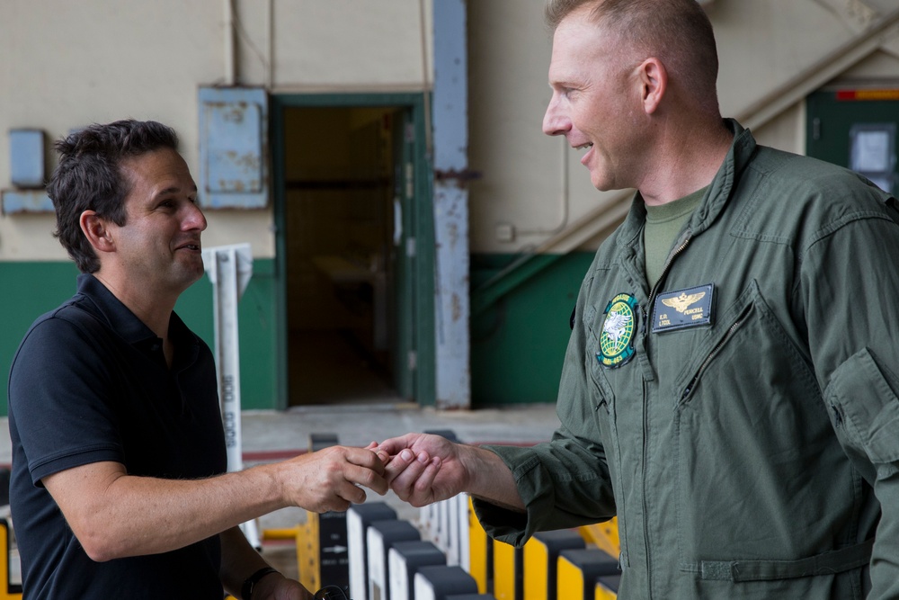 Senator Schatz Visits Marine Corps Base Hawaii