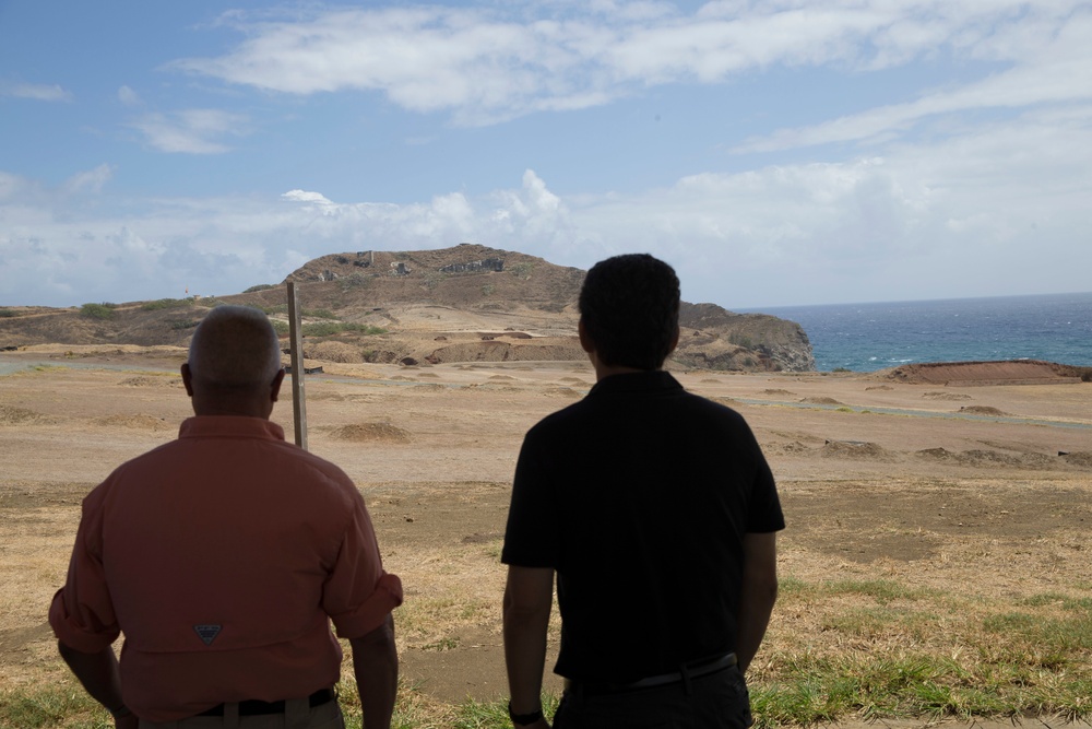 Senator Schatz Visits Marine Corps Base Hawaii