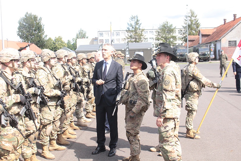 NATO Secretary General and Polish Minister of Defense visit Battle Group Poland