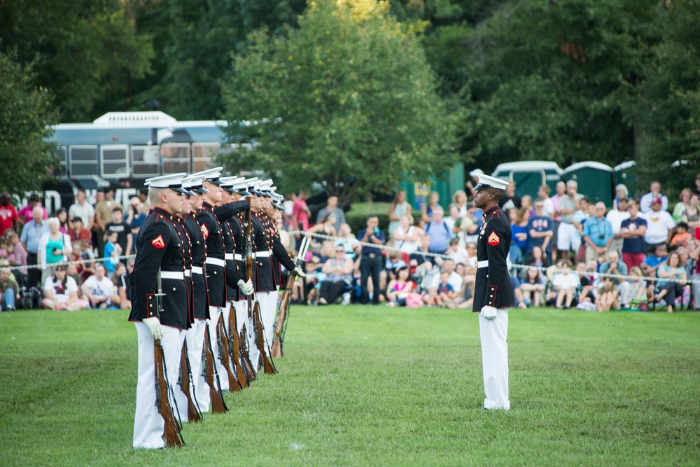 Marine Barracks Washington Sunset Parade Aug 8, 2017