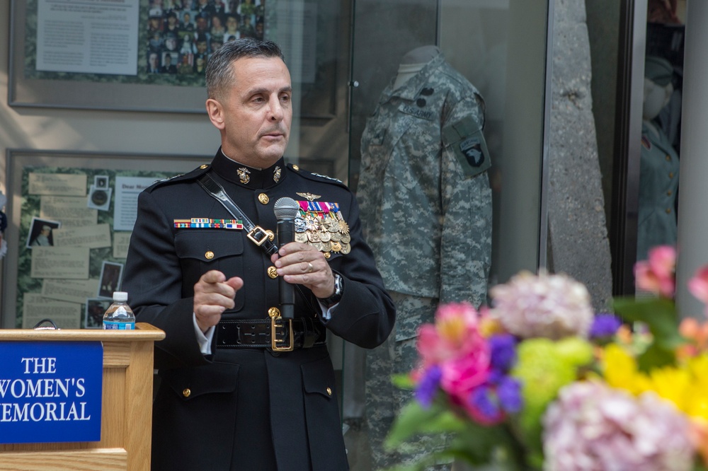 Marine Barracks Washington Sunset Parade Aug 8, 2017