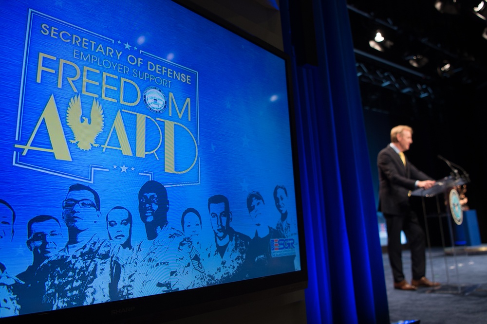 DSD hosts The Secretary of Defense Employer Support Freedom Awards Ceremony