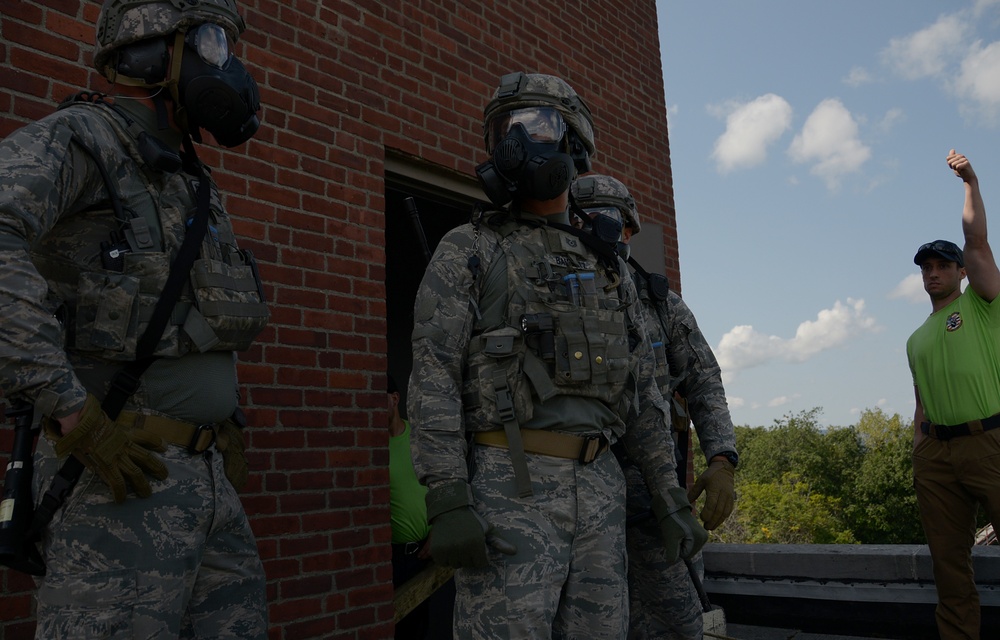 103rd SFS competes in Connecticut SWAT challenge