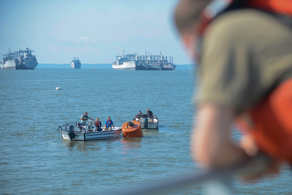 Oh buoy! Soldiers anchor vessel for hurricane season