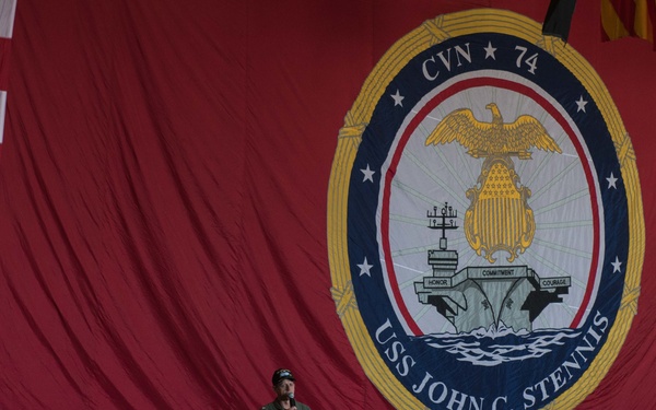 Stennis Conducts Operational Pause