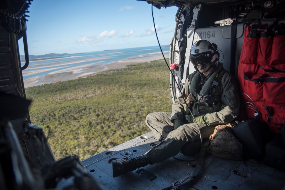 HSC-25 conducts tactial helo landings