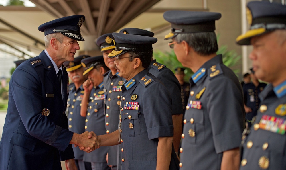 PACAF commander meets with leaders in Malaysia