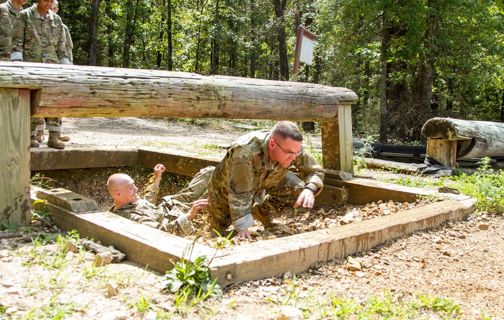 U.S. Army Reserve chaplain participates in obstacle course