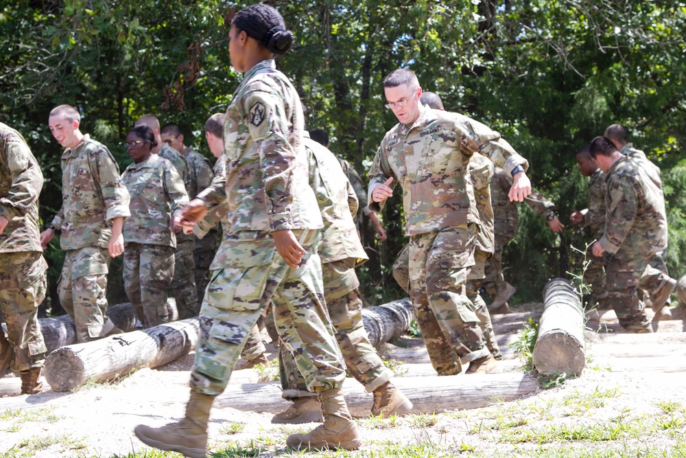 U.S. Army Reserve chaplain participates in obstacle course