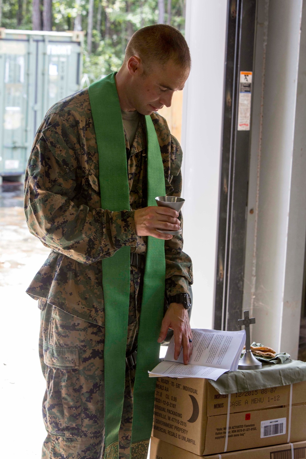 Religious ministry team visits Marines and Sailors during RUT