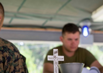 Religious ministry team visits Marines and Sailors during RUT