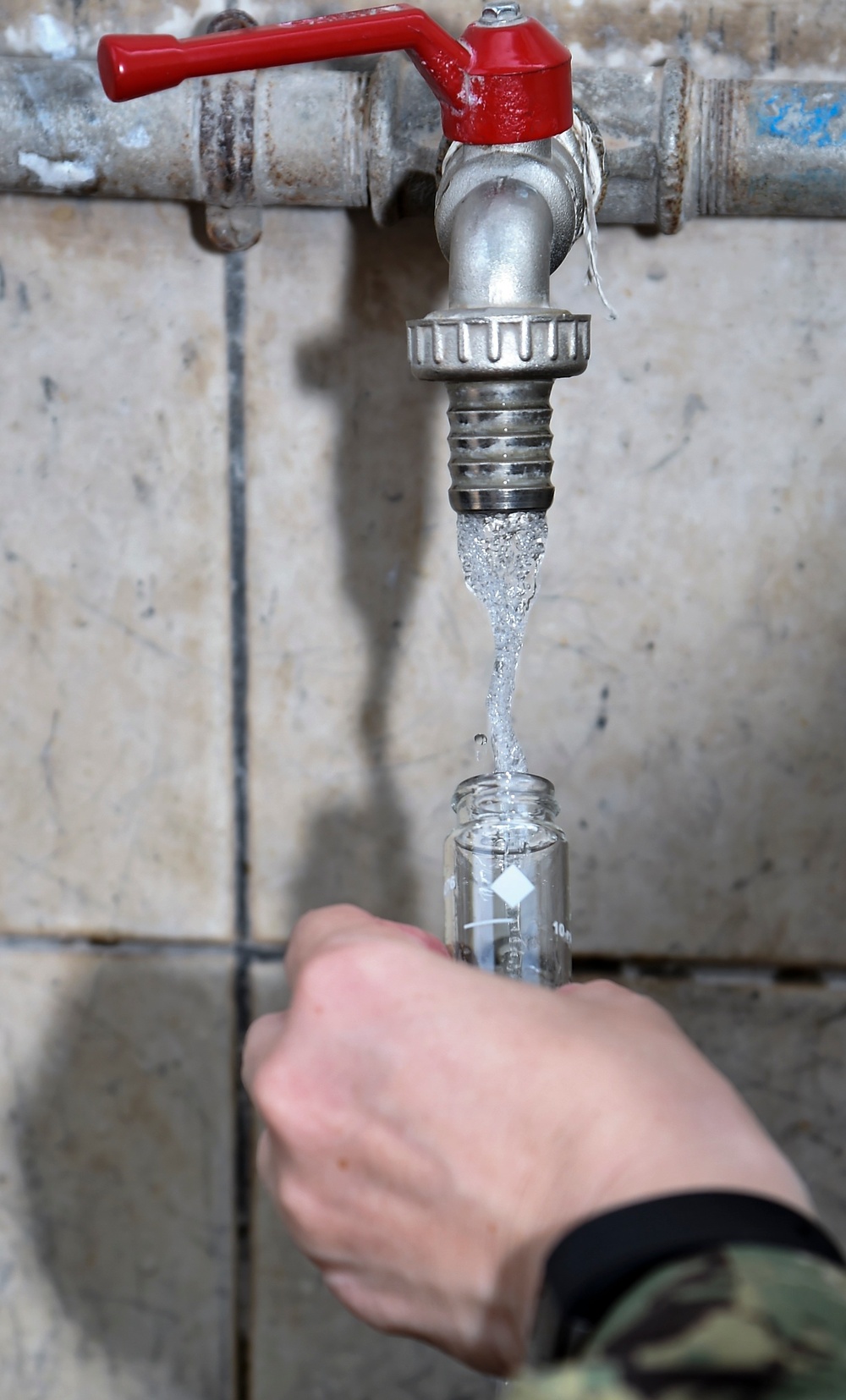 Humanitarian organization in Djibouti receives disease-prevention assistance from CJTF-HOA civil affairs-led team