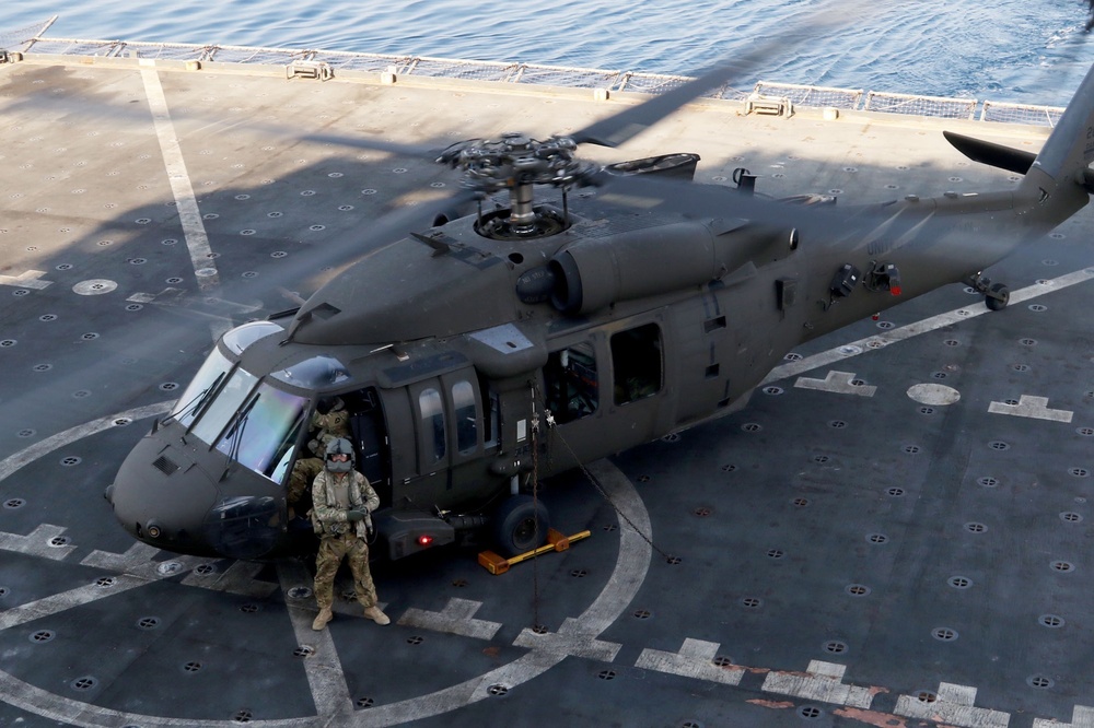 UH-60 Pilots Hit the Deck