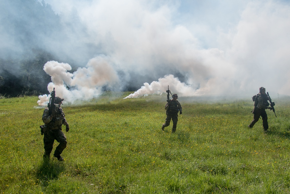 German Signal Unit training at Baumholder Urban Ops Site