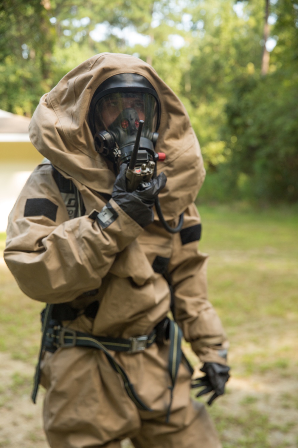 26th MEU CBRN and EOD collaborate during integrated training