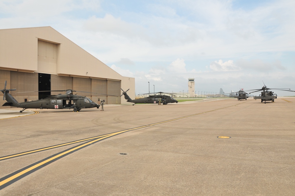 Army Reserve Aviation Command supports Hurricane Harvey Relief Efforts