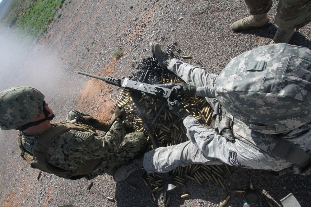 Desert Defender graduates first joint Air Force-Navy course