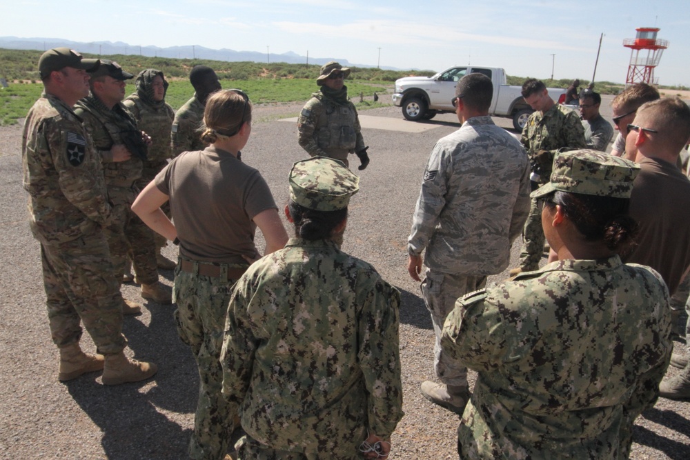 Desert Defender graduates first joint Air Force-Navy course