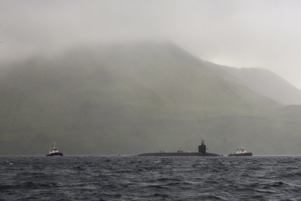 USS Kentucky stops in Alaska