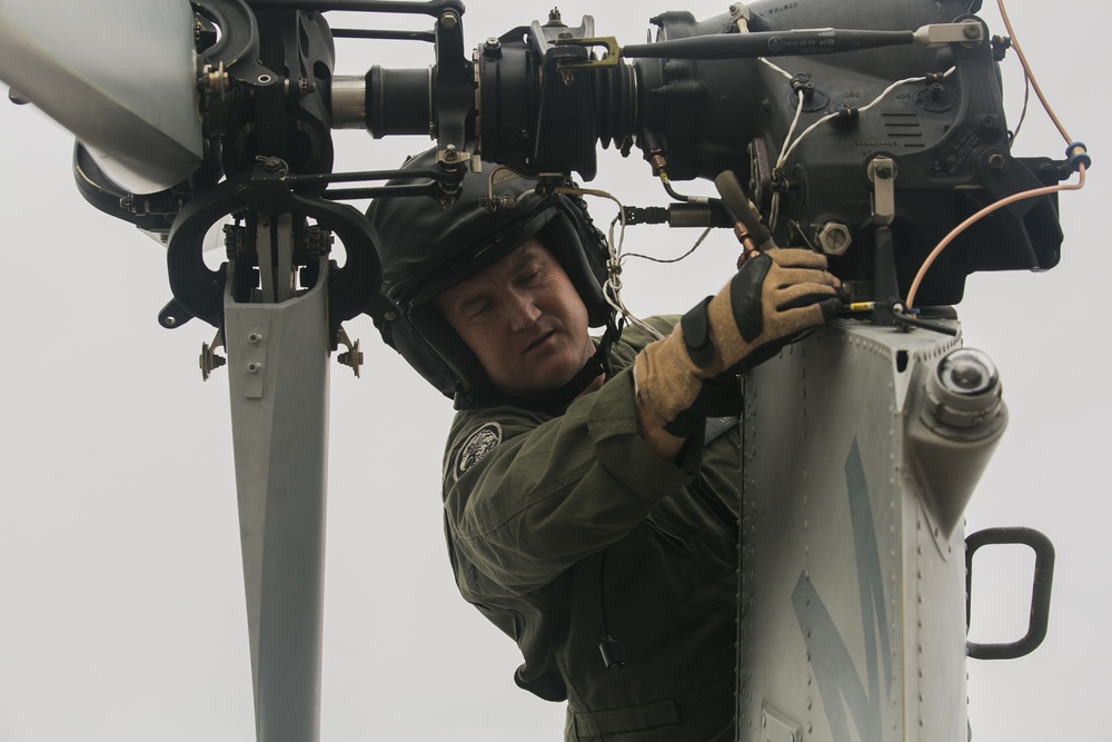 HMLA-773 takeoff to support rescue efforts in wake of Hurricane Harvey