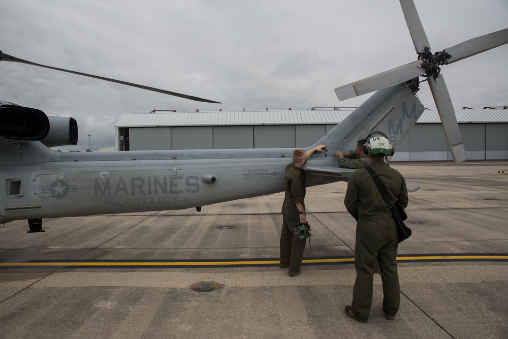 HMLA-773 takeoff to support rescue efforts in wake of Hurricane Harvey