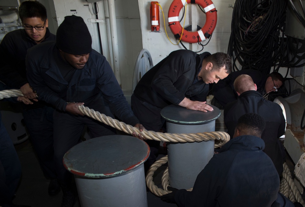 USS Bonhomme Richard (LHD 6) arrives to Melbourne, Australia.