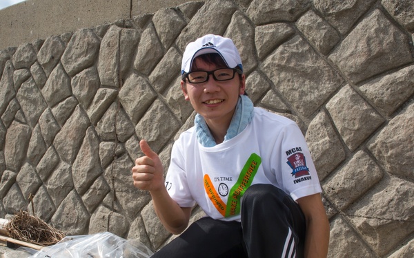 Single Marine Program volunteers cleanup Yuu Beach