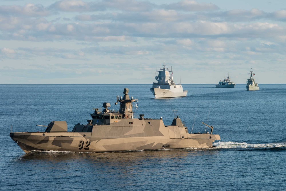 NATO and Finnish Navy PASSEX