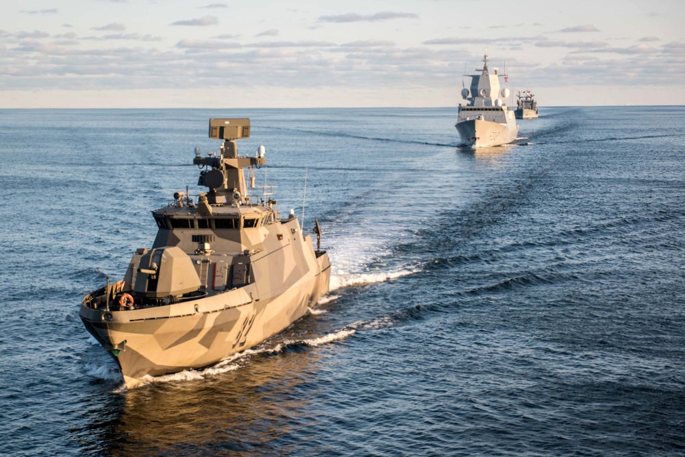 NATO and Finnish Navy PASSEX