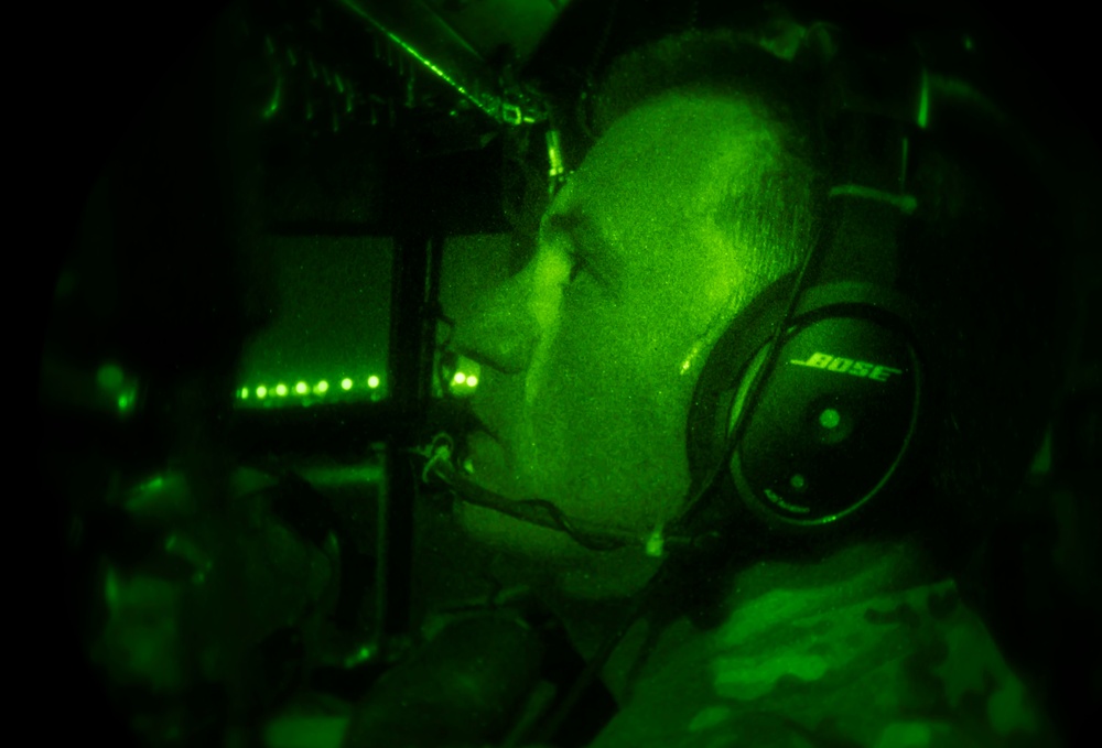 746th EAS performs air drop over Syria