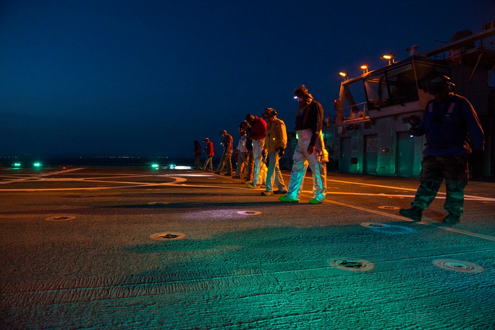 DVIDS - Images - Sailors And Civil Service Mariners Support Flight ...