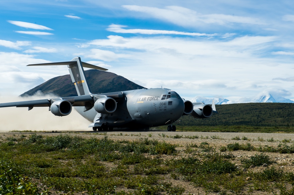 317th AS C-17 lands on dirt strip northeast of JB Elmendorf-Richardson, AK