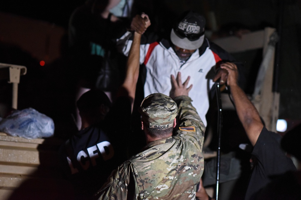 Louisiana Guardsmen conduct rescue operations overnight