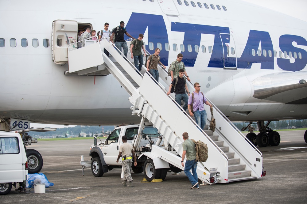 USARPAC Soldiers arrive at Yokota Air Base for Exercise Orient Shield 2017