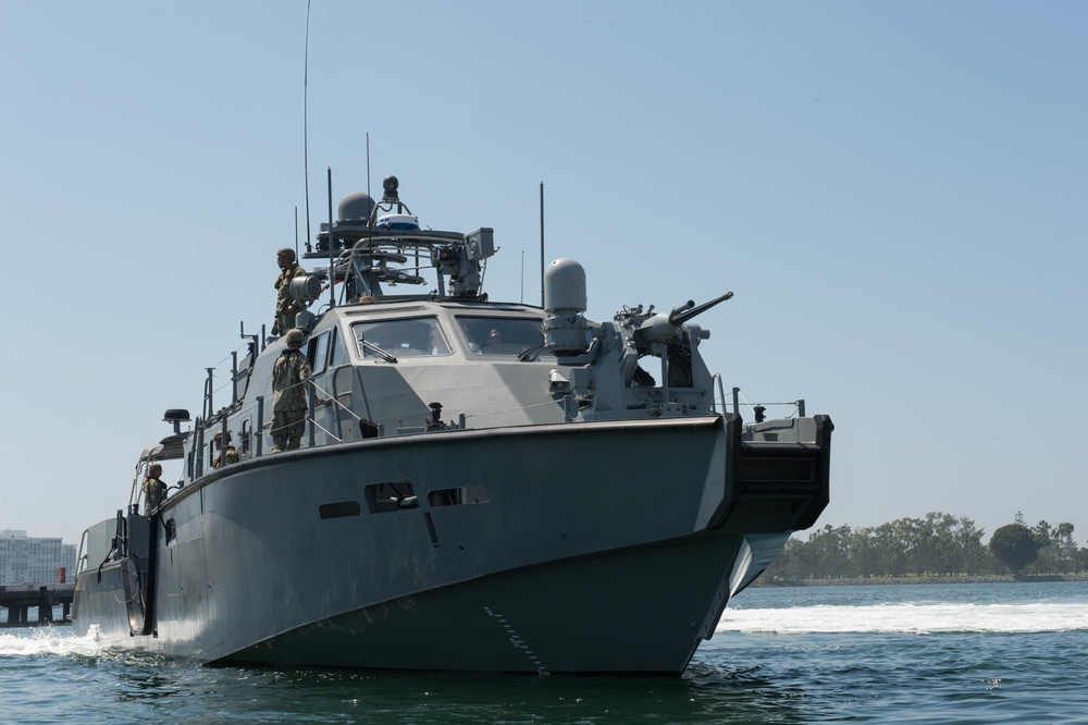 SECNAV visits San Diego