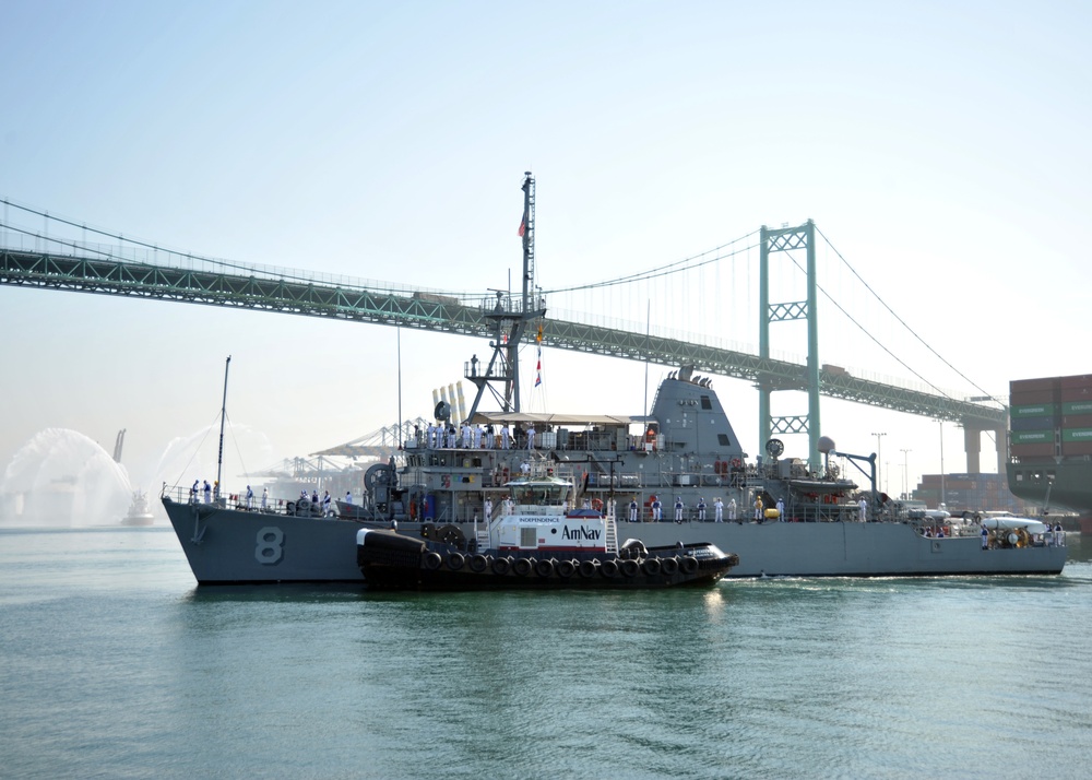 LA Fleet Week 2017 Ship arrival