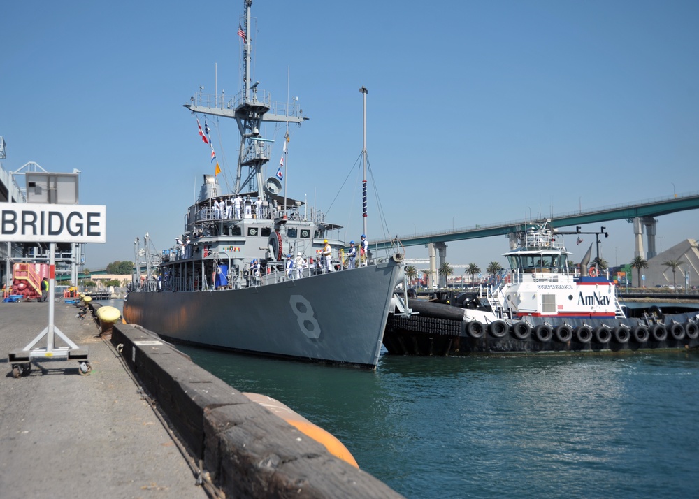 LA Fleet Week 2017 Ship arrival