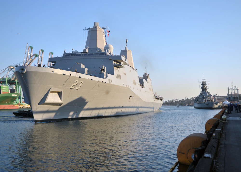 LA Fleet Week 2017 Ship arrival