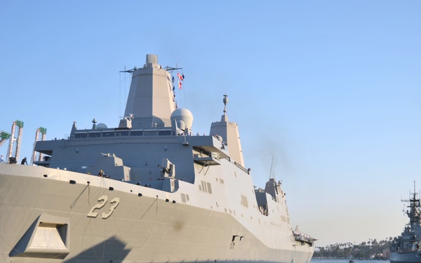 LA Fleet Week 2017 Ship arrival