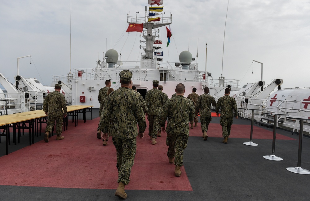 Medical personnel visit Chinese hospital ship