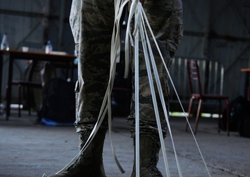 86th LRS Airmen rig it to win