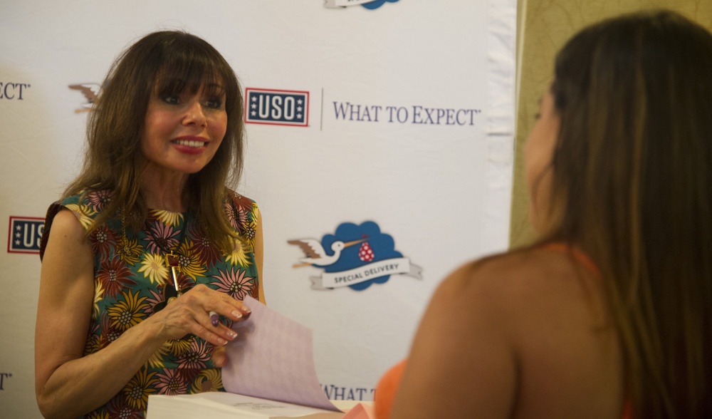 USO and bestselling author team up to celebrate JBPH-H newest additions